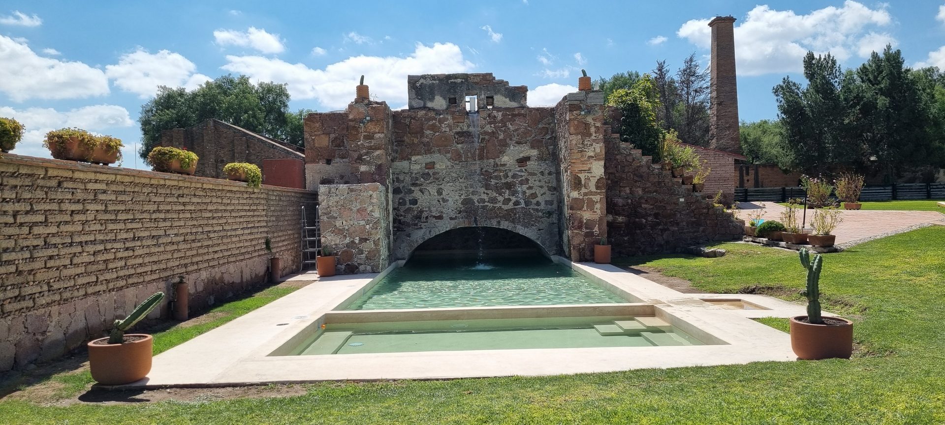 Alberca de Hacienda Cerro Prieto